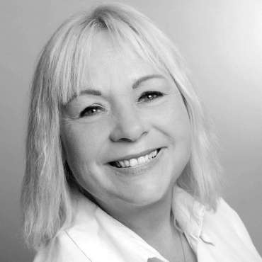 Veronica Schütze, Mitarbeiterin im Frühstücksservice Veronica Schütze, Mitarbeiterin im Frühstücksservice