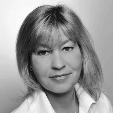 Sylvia Hoppe, Ass. Hotelleitung & Empfang/ Rezeption Sylvia Hoppe, Ass. Hotelleitung & Empfang/ Rezeption