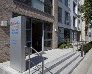 Heikotel Hotel am Stadtpark Eingangsbereich