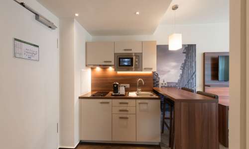 Küche im Doppelzimmer Premium im Heikotel City Nord Küche im Doppelzimmer Premium im Heikotel City Nord