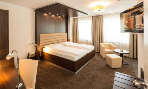 Wohnbereich im Whirlpool-Suite im Heikotel Hotel Windsor