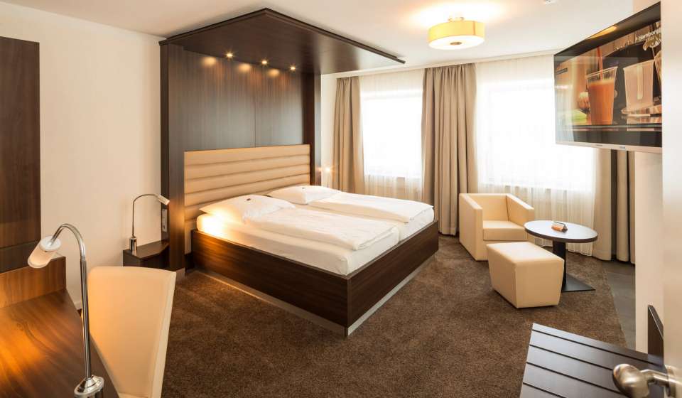 Wohnbereich im Whirlpool-Suite im Heikotel Hotel Windsor