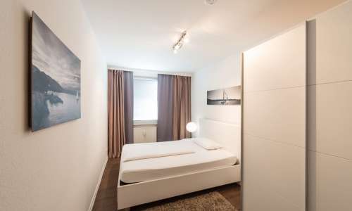 Helles Zimmer im Wohnbereich im Heikotel Serviced Appartement