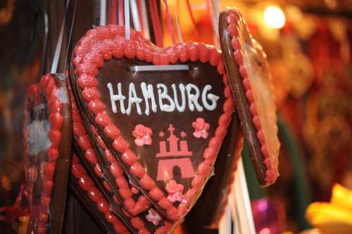 Lebkuchenherzen mit Hamburgschriftzug