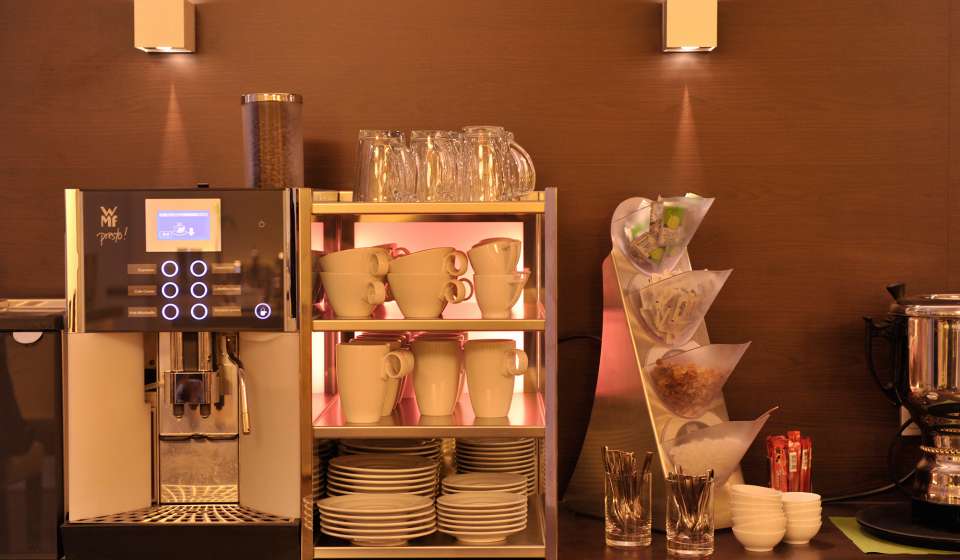 Kaffemaschine vom Frühstücksbuffet im Heikotel Hotel am Stadtpark